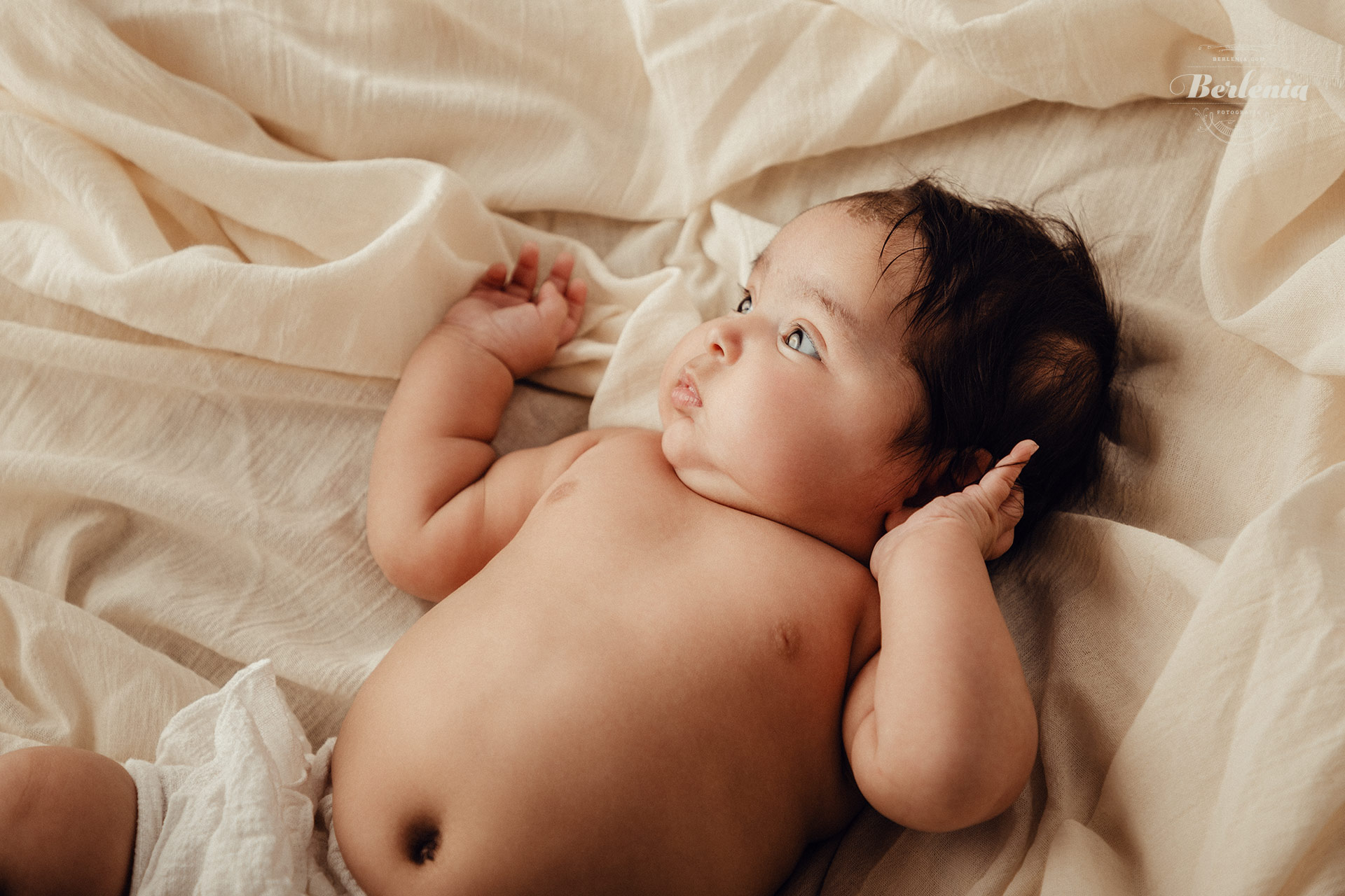 Sesión de fotografía profesional de bebé de 3 meses en estudio - Villa Urquiza, CABA, Buenos Aires, Argentina - Berlenia Fotografía - 07