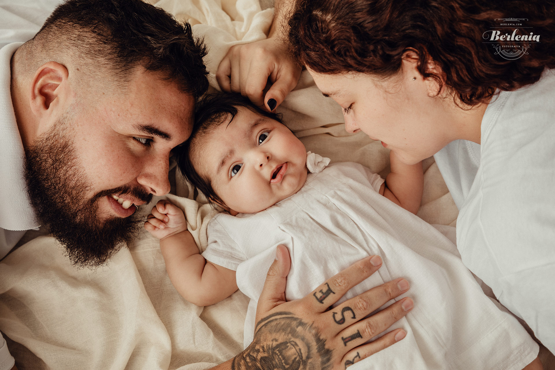 Sesión de fotografía profesional de bebé de 3 meses en estudio - Villa Urquiza, CABA, Buenos Aires, Argentina - Berlenia Fotografía - 18