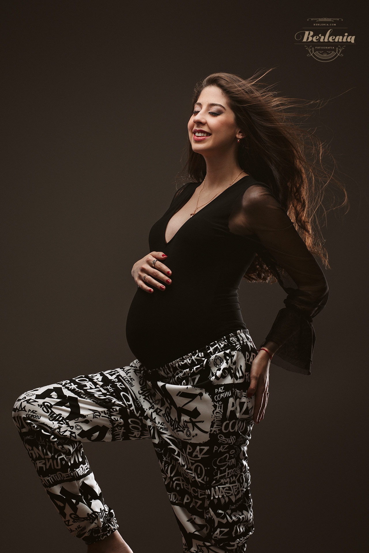 Sesión de fotos de embarazada en estudio | Villa Urquiza, CABA, Argentina - Berlenia Fotografía - 05