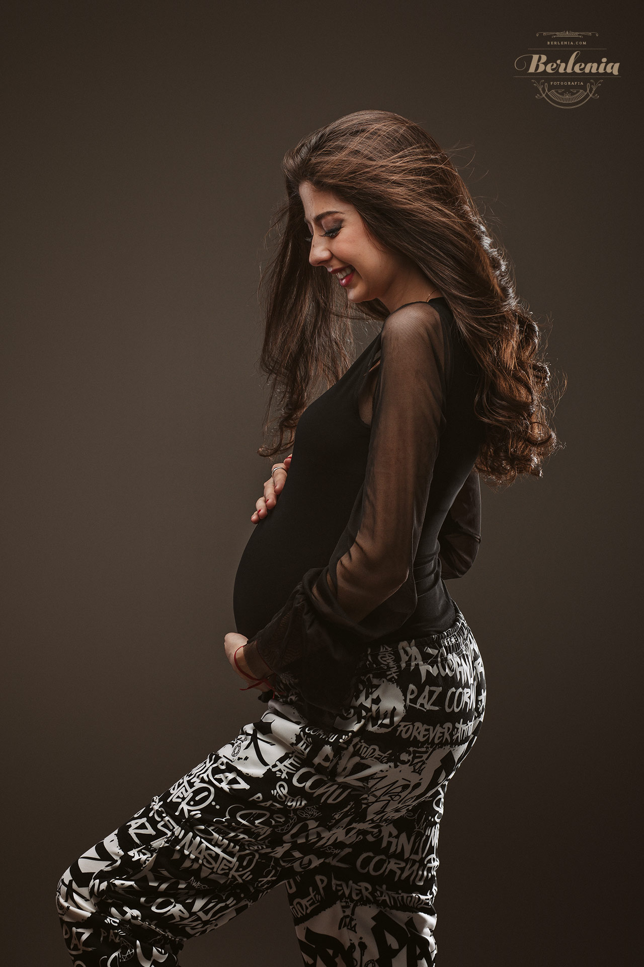 Sesión de fotos de embarazada en estudio | Villa Urquiza, CABA, Argentina - Berlenia Fotografía - 07