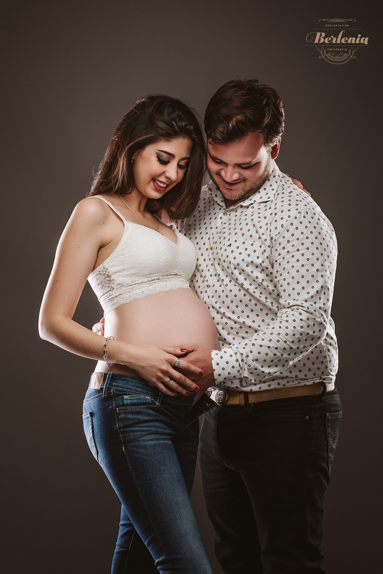Sesión de fotos de embarazada en estudio | Villa Urquiza, CABA, Argentina - Berlenia Fotografía - 19